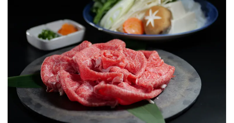 【ふるさと納税】極上 近江牛 モモすき焼き・しゃぶしゃぶ用【500g】 牛肉 美味しい ブランド牛 高級 人気 国産 楽天 寄付 返礼品 お歳暮 ギフト プレゼント お祝い 贈り物 ふるさと納税 近江 東近江 E-E10 株式会社びわこフード(近江牛専門店 万葉)